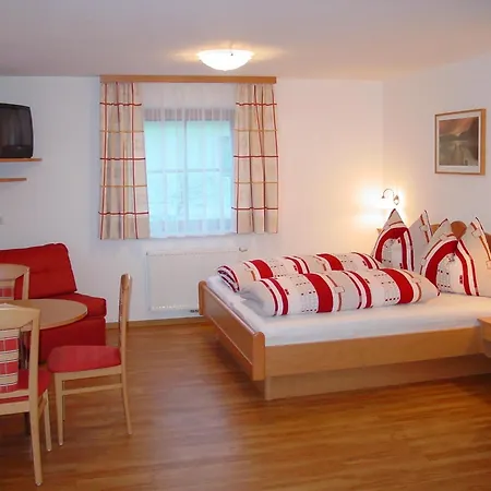 Kaml Franz Флахау